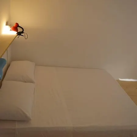 Guest house Youth Room-stanza Privata Centro Palermo