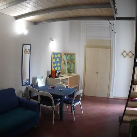 Guest house Youth Room-stanza Privata Centro Palermo