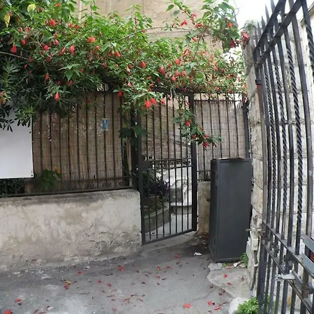 Guest house Youth Room-stanza Privata Centro